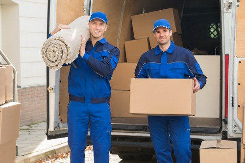 Key benefits of professional removal truck services